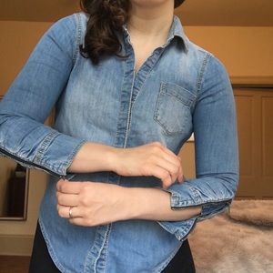 🌿BCBG 3/4 sleeve denim shirt - zipper detail